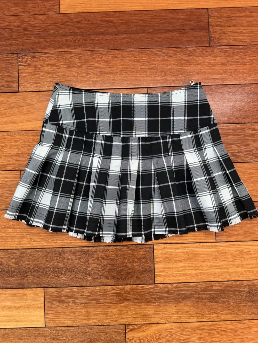 Black & White Plaid Pleated Mini Skirt - Women